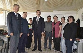 Kaymakam Ateş, vatandaşların evlerine misafir oldu