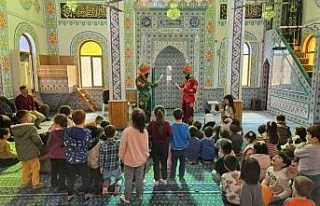 Köşk Müftülüğü camiyi oyun parkına çevirdi,...