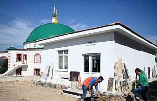 Kuşadası Belediyesi’nden camilerde çevre ve peyzaj...