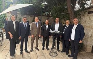 Kuşadası’nda protokol bayramlaştı