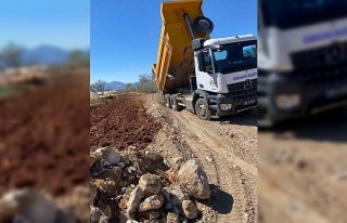 Yaykın Mahallesi’nde yol çalışmaları devam...