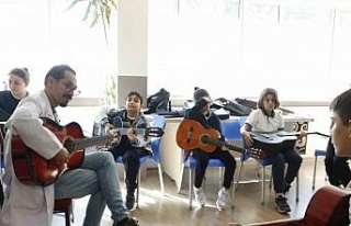 Başkan Çerçioğlu’ndan sanatçılara destek