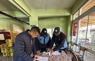 Karacasu’da zabıtalar denetledi