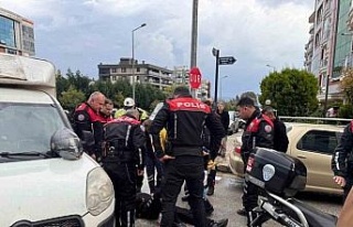 Motosikletli Polis Timi kazaya karıştı: 1 polis...