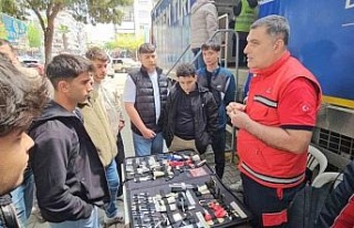 Nazilli’de deprem simülasyon eğitim tırı ilgi...