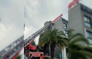 Oteldeki baca yangını büyümeden söndürüldü