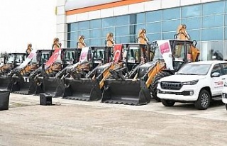 Yeni iş makinesi Sultanhisar Belediyesi’ne teslim...