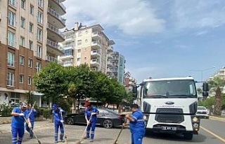Aydın Büyükşehir Belediyesi ekipleri kent genelinde...