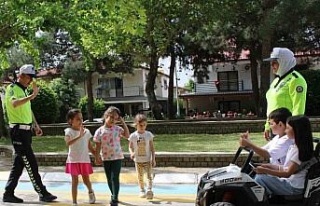 Aydın’da minikler direksiyon başına geçti