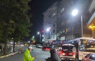 Aydın’da trafik ekiplerinden ‘reflektör yelek’...