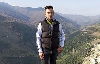 Köşklü genç, evinde ölü bulundu