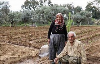 Mutluluğu toprakta buldular