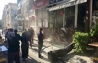 İş yerinin mutfağındaki yangın panikletti