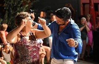 Didimliler Büyükşehir’in Yaz Konseri ile coştu