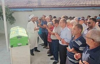 Göçük altında kalarak hayatını kaybeden Ahmet...
