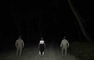 Jandarmadan tarlalarda hırsızlığa karşı nöbet