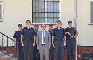 Koçarlı Kaymakamı Taşkın jandarma personeli ile...