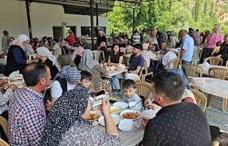 Mahalle sakinleri Geleneksel Köy Buluşması’nda...