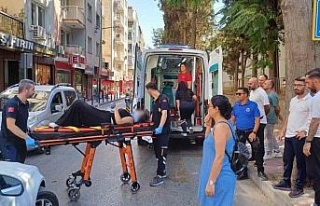 Otomobilin sıkıştırdığı iddia edilen motosiklet...