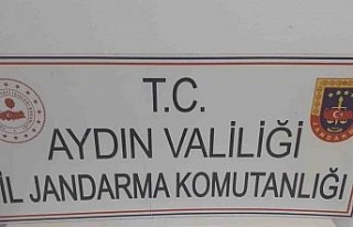 Şüpheli araçtan uyuşturucu çıktı