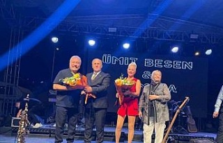 Ümit Besen ve Pamela İncirliova halkı ile buluştu