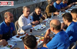 Başkan Yetişkin, Temizlik Ve Sağlık Ekipleriyle...