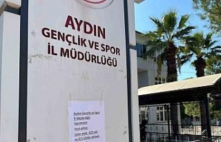 Deprem riski nedeniyle müdürlük binası tahliye...