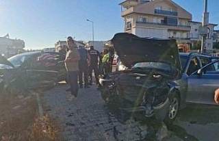 Didim’de trafik kazası: 1’i ağır 5 yaralı