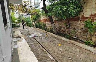 Evinin balkonundan düşen genç kadın hayatını...