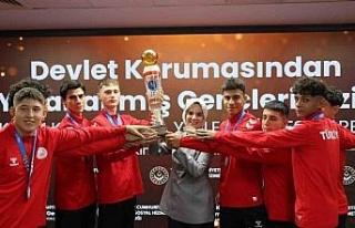 Altın Kramponlar Polonya’dan üçüncülükle döndü