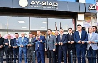 Aydınlı iş adamları yeni hizmet binasına kavuştu