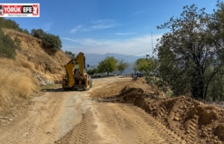 EFELER’DE YOL KONFORU VE GÜVENLİĞİ ARTIYOR