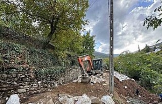 Karacasu Belediyesi’nden yol güvenliği