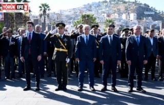 KUŞADASI’NDA CUMHURİYET COŞKUSU BAŞLADI