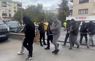 Kuşadası’nda eş zamanlı fuhuş operasyonu: 5...