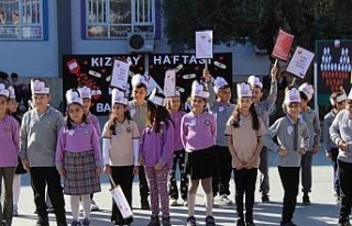 Minikler kan bağışına dikkat çekti