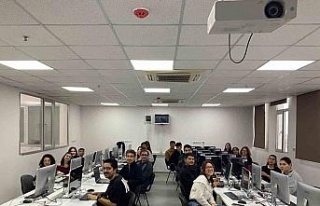 ADÜ’de bilgisayar labaratuvarı yenilendi