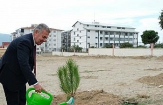 Buharkent’te ’Geleceğe Nefes Olacak’ fidanlar...