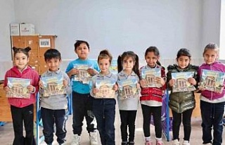 Didim’in Renkleri boyama kitabı minik öğrencilerle...