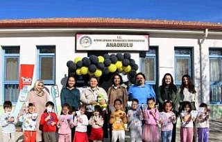 Minik çocuklara ağız ve diş sağlığı eğitimi