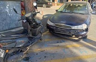 Otomobil ile motosiklet çarpıştı: 1 yaralı