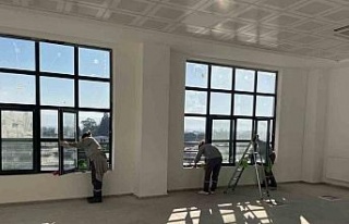 Söke’de yeni kaymakamlık binasında hazırlıklar...