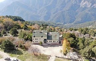 Viraneye dönen Paşa Yaylası Oteli ayağa kalkacağı...