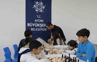 Aydın Büyükşehir Belediyesi’nin satranç eğitimleri...