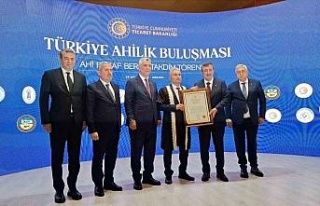 Aydın’ın Ahisi Gülter’e Ahi Esnaf Beratı verildi