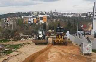 Büyükşehir Belediyesi, Kuşadası’nın yollarını...