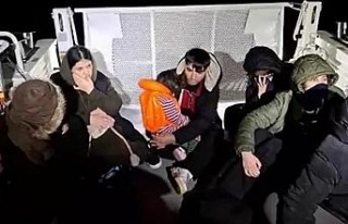 Didim açıklarında 29 düzensiz göçmen kurtarıldı