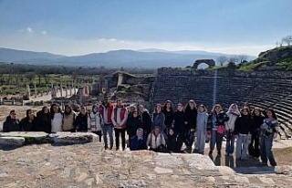 Gençler, tarih dolu bir gün geçirdi