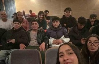 Karacasu’da öğrenciler tiyatroyla buluştu