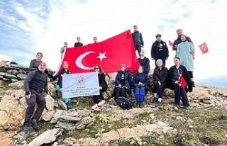 Şehitler için zirveye tırmandılar